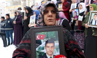 Gara şehitlerinin 6’sının ailesi, acı haberi evlat nöbetinde aldı