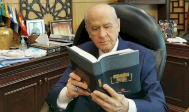 Bahçeli 'İnsanlığın Huzuru'nu tanıttı: Bir yıllık ahlaklı emeğin ürünü