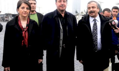 Altan Tan'dan 'Kandil fotoğrafı' açıklaması: Görüşmeleri MİT gözetiminde yaptık