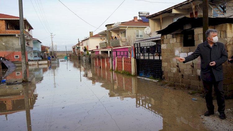 Başkan Gerenli taşkının vurduğu bölgelerde!