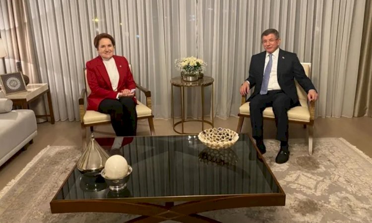 Meral Akşener, Davutoğlu'nu evinde ziyaret etti