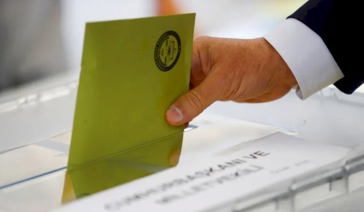Özer Sencar: Millet İttifakı arayı açıyor