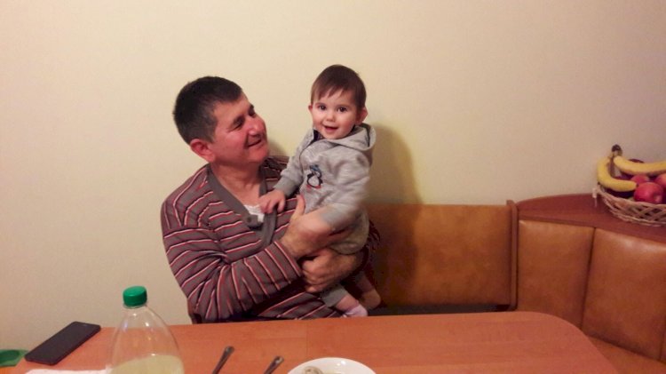 Yusuf İnan Ukrayna Mykolaiv  Elif ve Ayşe ile fotoğraflar