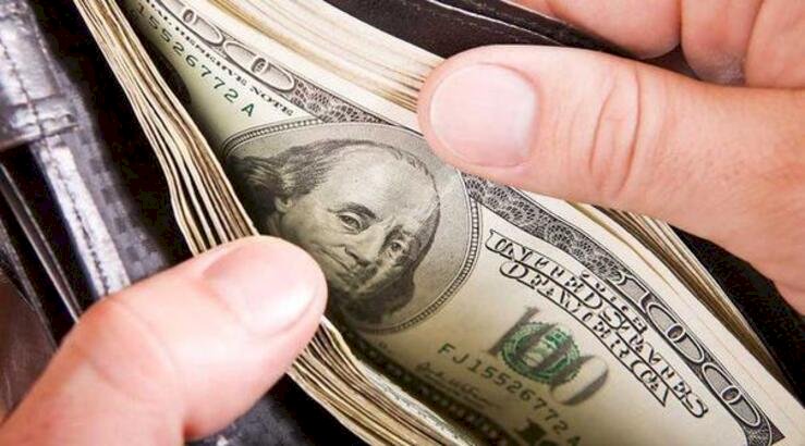 Türkiye'de vatandaşlar dolar satmaya başladı mı?
