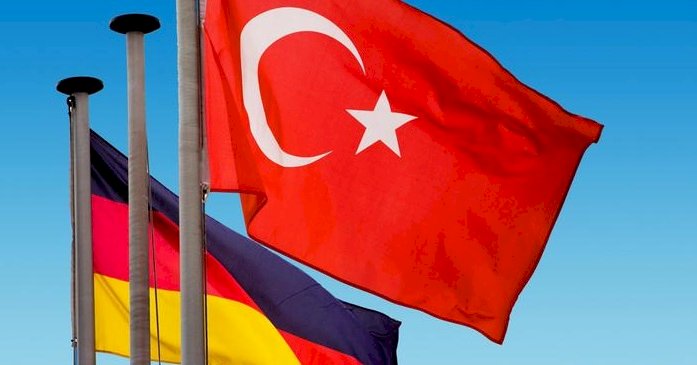 Spiegel: İltica bilgileri Türkiye’nin eline geçenler sınır dışı edilmiş olabilir