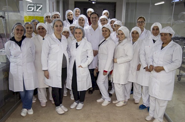 “KADIN ÇALIŞANLAR İŞLETMELERİN BÜYÜMESİNE KATKI SAĞLIYOR”