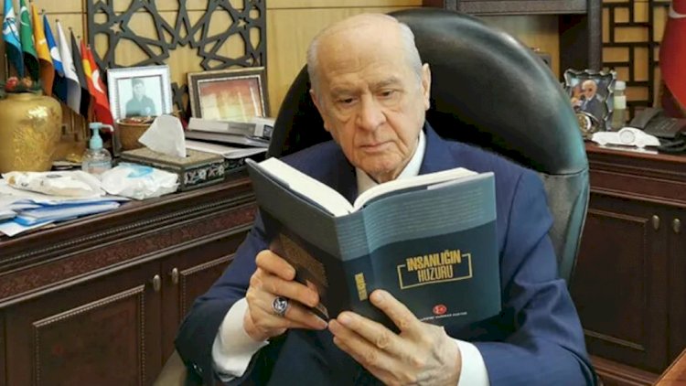 Bahçeli 'İnsanlığın Huzuru'nu tanıttı: Bir yıllık ahlaklı emeğin ürünü