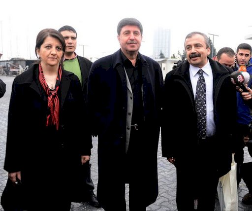 Altan Tan'dan 'Kandil fotoğrafı' açıklaması: Görüşmeleri MİT gözetiminde yaptık