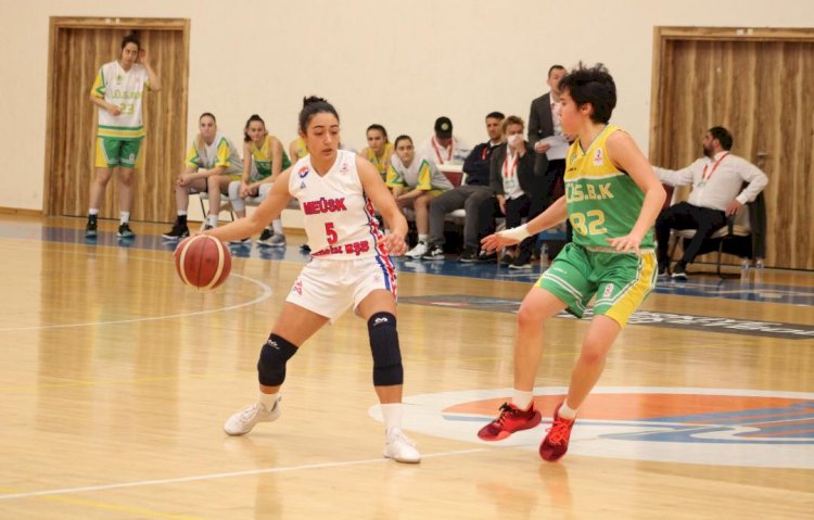 Kadın Basketbol Takımı 17’nci haftayı galibiyetle kapattı