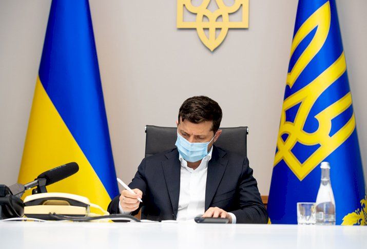 Zelenskıy, kararnameyi imzaladı: Ukrayna’da Kırım Tatarca latin alfabesine geçiyor