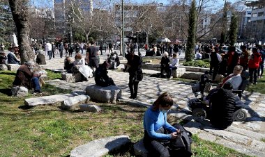 Yunanistan'ın orta kesiminde 6,3 büyüklüğünde deprem