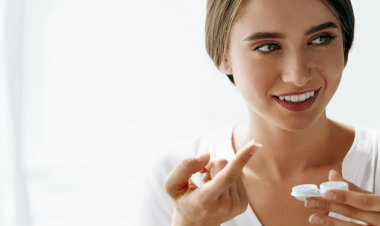 Pandemi sürecinde kontakt lens ve gözlük kullanıcıları için önemli ipuçları