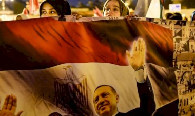 Bloomberg yazarı: Pragmatizm, Türkiye ile Mısır'ın buzları eritmesini sağlayabilir