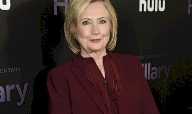 Hillary Clinton, Meghan Markle'a destek olmayan kraliyet ailesini sertçe eleştirdi