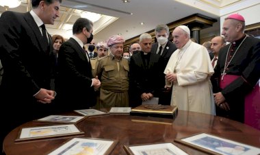 Bölgesel Kürt Yönetimi'nin Papa'ya verdiği puldaki skandal