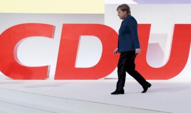 Yorum: Merkel'in partisi CDU yol ayrımında