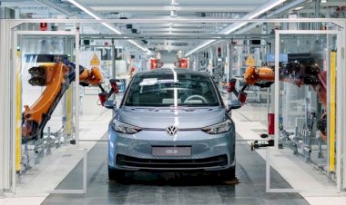 VW batarya fabrikası için yer ve partner arıyor