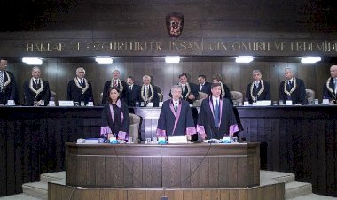 Türkiye'de siyasi parti kapatmaları: Geçmişte hangi partiler yasaklandı?