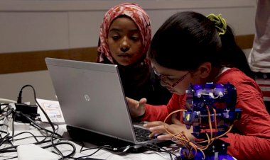 Bilim ve teknolojide yarının kadınlarını bugünden destekleyen proje 'KızCode'