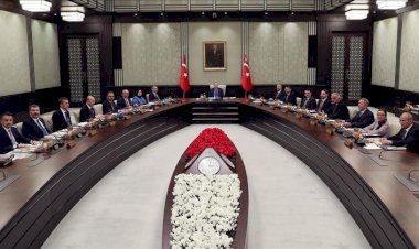 AKP kongresine saatler kala kabineyle ilgili bomba kulis. Kaç bakan değişecek