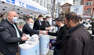 Edremit Belediyesi Berat Kandili’ni kutladı