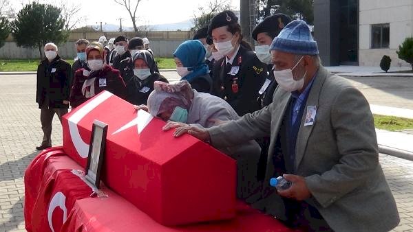 Ah be Teğmenim. İlçe Jandarma Komutanı Musa Bulut için tören düzenlendi.