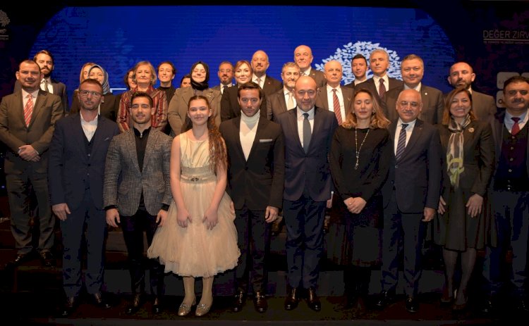 DEĞER ZİRVESİ VE TÜRKİYE’YE DEĞER KATAN MARKALAR ÖDÜL TÖRENİ, ÜÇÜNCÜ KEZ GERÇEKLEŞECEK