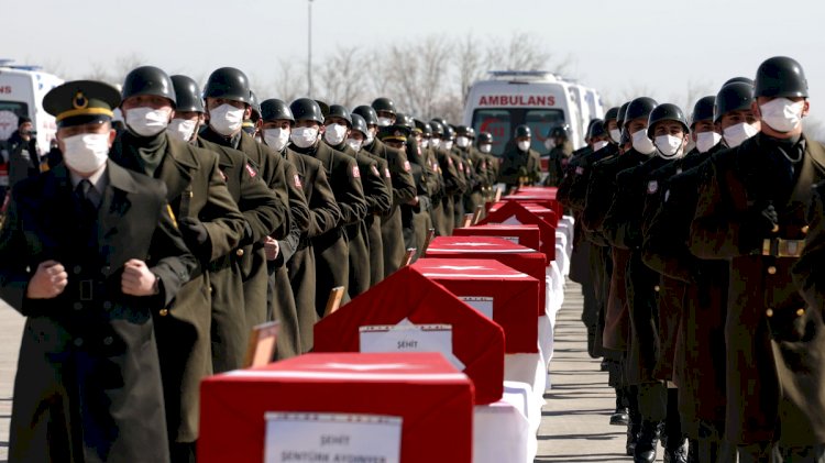 Devlet erkanı törende... Türkiye şehitlerini uğurluyor