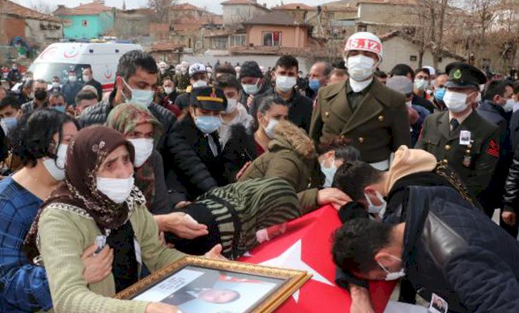 Kahraman şehit asker Hakan Gül toprağa verildi