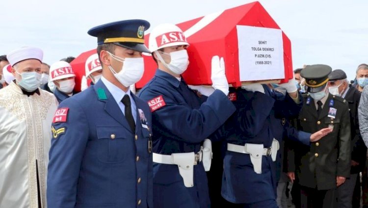 Tatvan'da şehit olan Piyade Uzman Çavuş Tolga Demirci, Kayseri'de son yolculuğuna uğurlandı