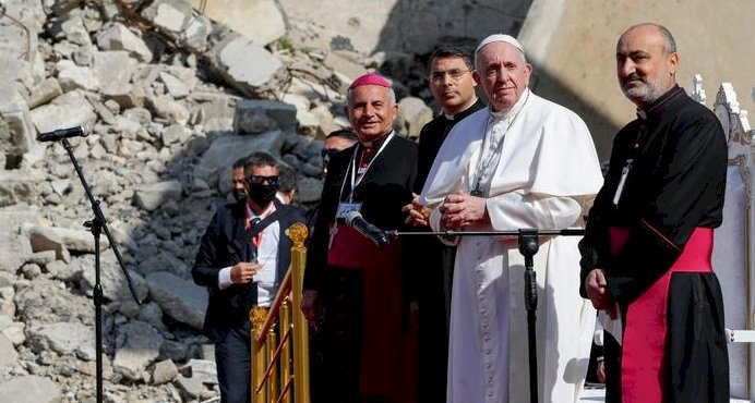 Papa Françesko Alan Kurdi'nin babasıyla görüştü