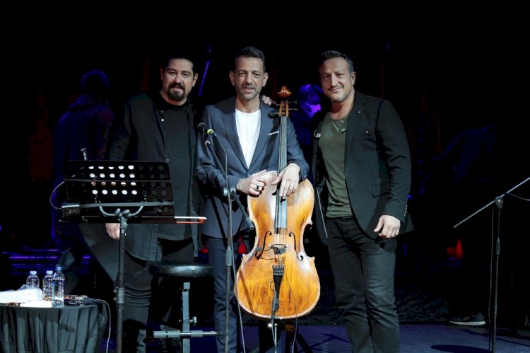 Rubato yeni albümlerinin ilk çevrimiçi konserini Trump Sahne'de gerçekleştirdi