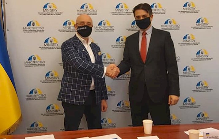 Reznikov ile Güldere görüştü: Kırım Tatarları için konut projesi konuşuldu