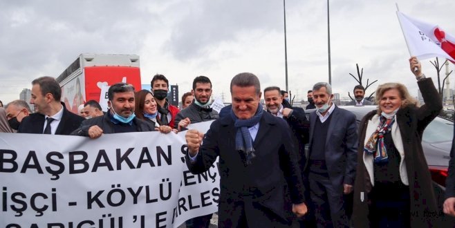 Edirne girişinde uzun bir araç konvoyu ile “Başbakan Sarıgül” sloganlarıyla karşılaştı.