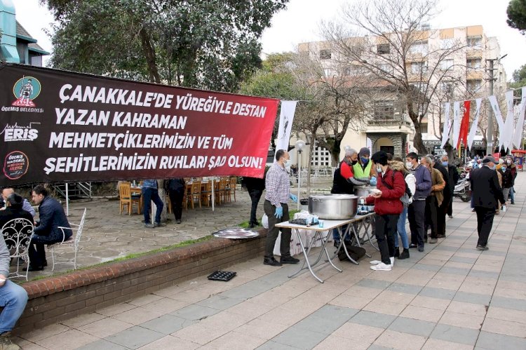 Ödemiş’te şehitler için pilav ikramı 
