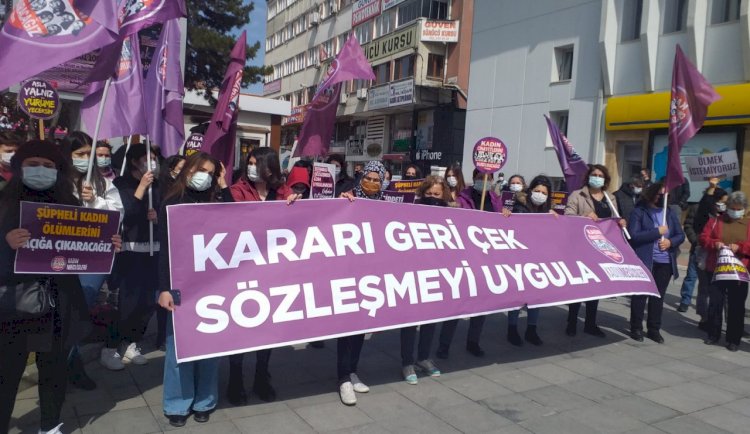 Kadınlar Türkiye genelinde ayakta: İstanbul Sözleşmesi'nden vazgeçmiyoruz