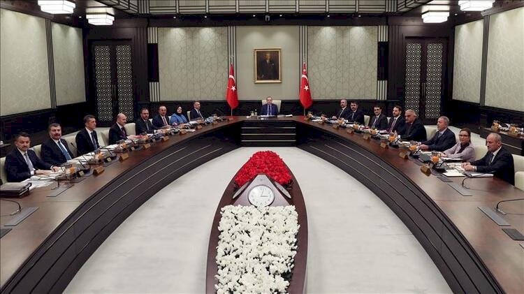 AKP kongresine saatler kala kabineyle ilgili bomba kulis. Kaç bakan değişecek