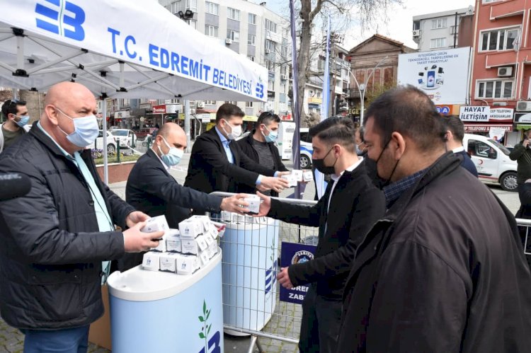 Edremit Belediyesi Berat Kandili’ni kutladı