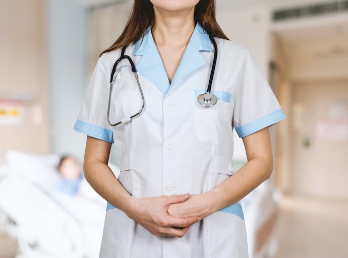 Polonya, Ukrayna’dan çalışmak için doktor ve hemşire akını bekliyor