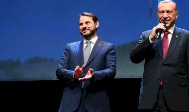 Berat Albayrak'ın evine yakın bir yerde ofis tuttuğu ve  bir kitap yazmaya hazırlandığı iddia edildi.  