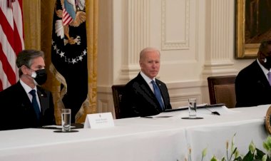 Biden İlk Kabine Toplantısını Yaptı