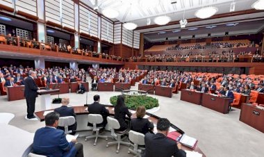 Orhan Uğuroğlu'ndan AKP için büyük iddia. Erdoğan'ın azledeceği 55-60 milletvekili kimler olacak