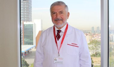GÖZ HASTALIKLARINDA GÜNCEL YAKLAŞIMLAR UZMAN İSİMLERİ BİR ARAYA GETİRDİ