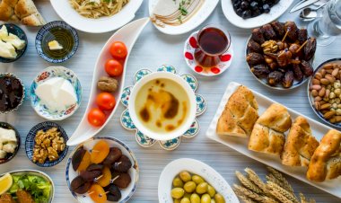 SAĞLIKLI İFTAR TABAĞI İÇİN 8 ÖNERİ!