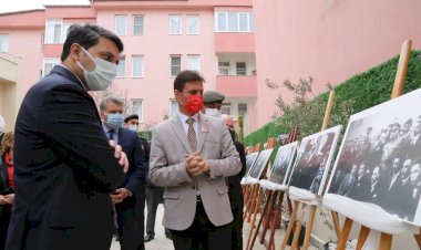 ATATÜRK FOTOĞRAFLARI SERGİSİ AÇILDI