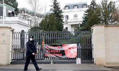 Çekya'dan 18 Rus diplomatı sınır dışı etme kararı