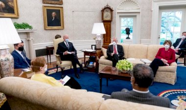 Biden Tells Lawmakers He’s Open to Compromise on US Infrastructure Package