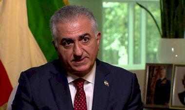 "İran'da İleride Halkın Seçtiği Bir Hanedan Olmalı"