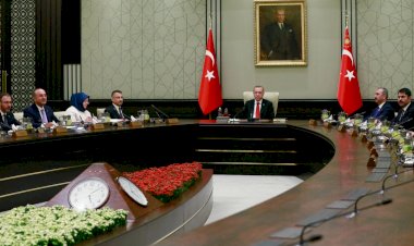 Kabinede revizyon! Atama kararları Resmi Gazete'de yayımlandı