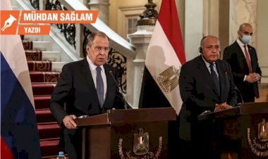 Lavrov’un Kahire ziyareti Ankara’ya uyarı mı?